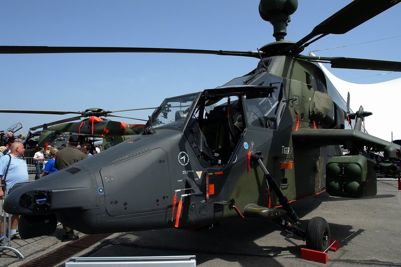 Mehrrollenf Higer Zweisitziger Kampfhubschrauber Der Bundeswehr Tiger