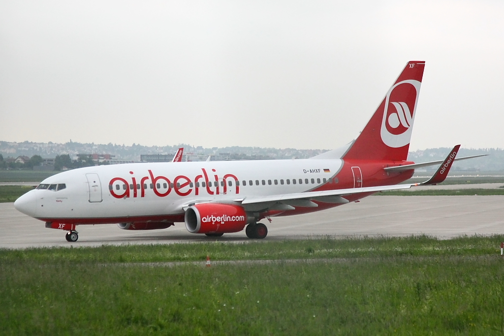 Air Berlin 
Boeing 737-7K5
D-AHXF
Stuttgart
02.06.10