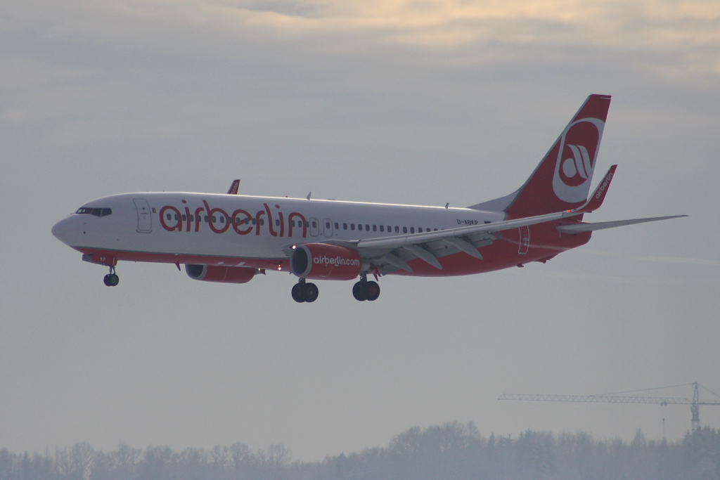 Air Berlin
Boeing 737-86J
D-ABKP
Stuttgart
28.11.10