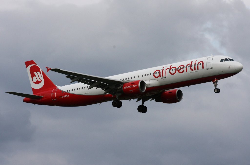 Air Berlin,D-ABCB,(c/n3749),Airbus A321-211,09.05.2012,HAM-EDDH,Hamburg,Germany