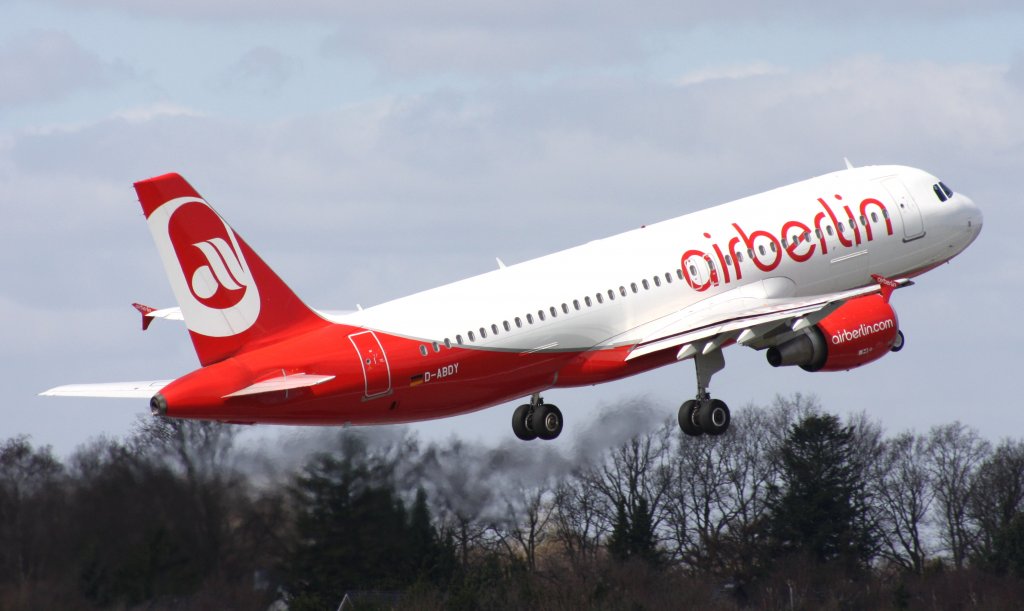 Air Berlin,D-ABDY,(c/n4013),Airbus A320-214,20.04.2013,HAM-EDDH,Hamburg,Germany