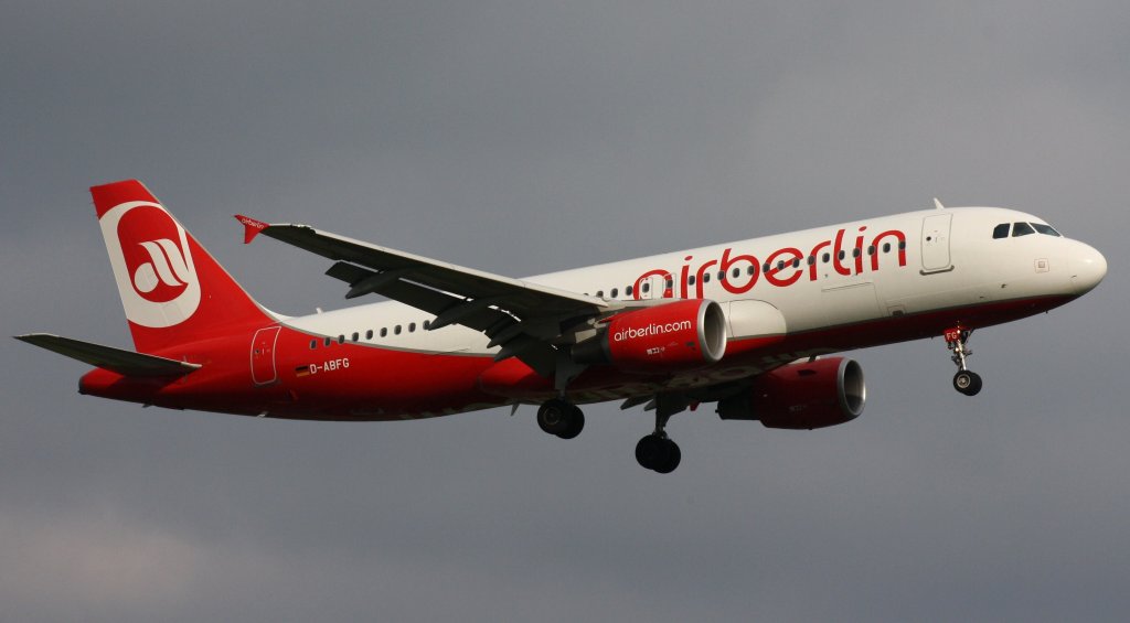 Air Berlin,D-ABFG,(c/n4291),Airbus A320-214,03.05.2012,HAM-EDDH,Hamburg,Germany