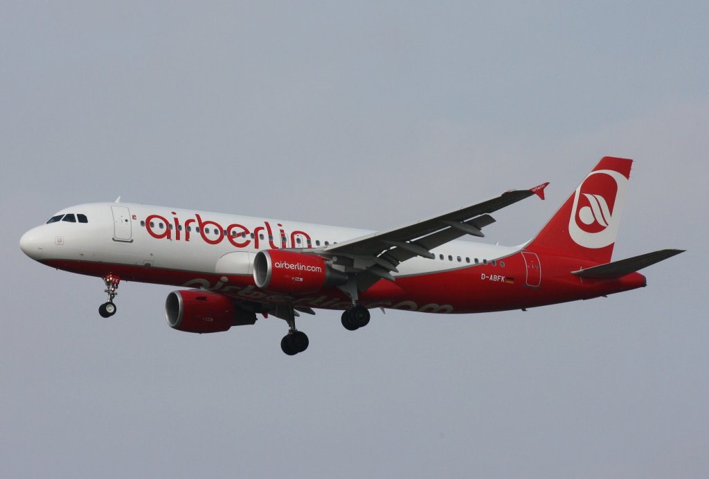 Air Berlin,D-ABFK,(c/n 4433),Airbus A320-214,17.03.2012,HAM-EDDH,Hamburg,Germany