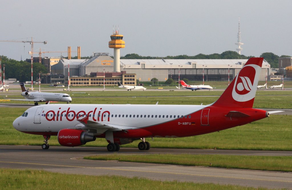 Air Berlin,D-ABFU,(c/n4743),Airbus A320-214,30.05.2013,HAM-EDDH,Hamburg,Germany