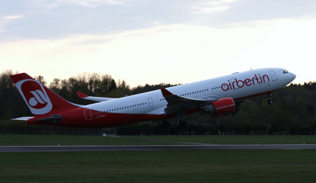 Air Berlin,D-ABXC,(c/n665),Airbus A330-223,02.05.2013,HAM-EDDH,Hamburg,Germany