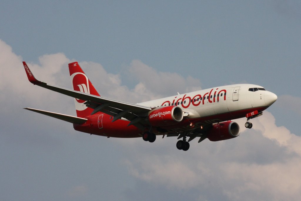 Air Berlin,D-AHXE,(c/n 35135),Boeing 737-7K5(WL),20.04.2012,HAM-EDDH,Hamburg,Germany