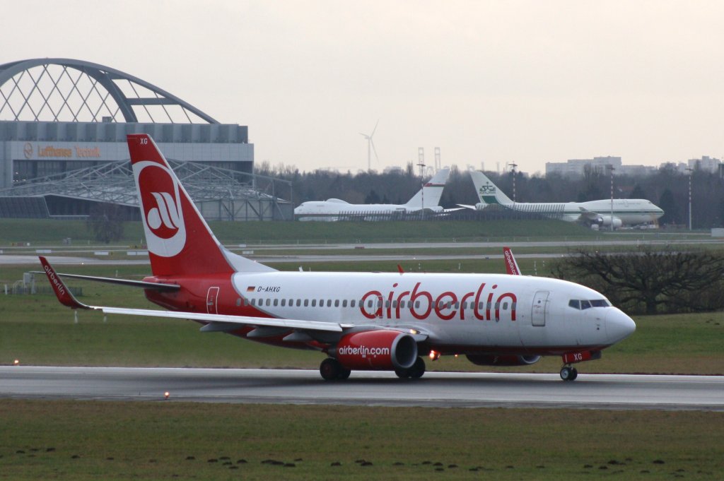 Air Berlin,D-AHXG,Boeing 737-7K5(WL),(c/n 35140),02.01.2012,HAM-EDDH,Hamburg,Germany