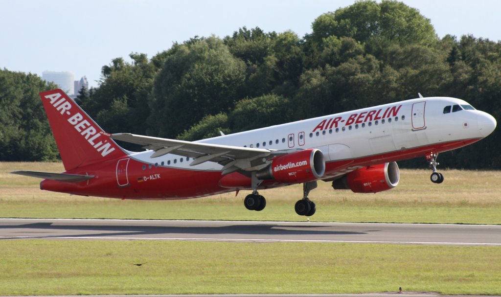 Air Berlin,D-ALTK,Airbus A320-214,(c/n 1931),24.06.2011,HAM-EDDH,Hamburg,Germany