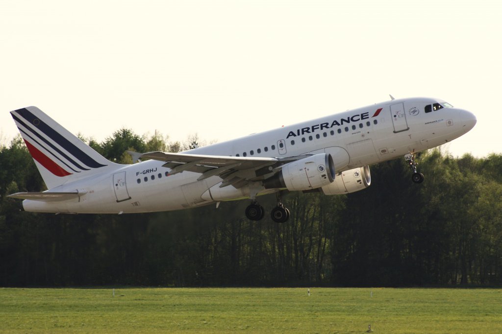 Air France,F-GRHJ,(c/n 1176),Airbus A319-111,30.04.2012,HAM-EDDH,Hamburg,Germany