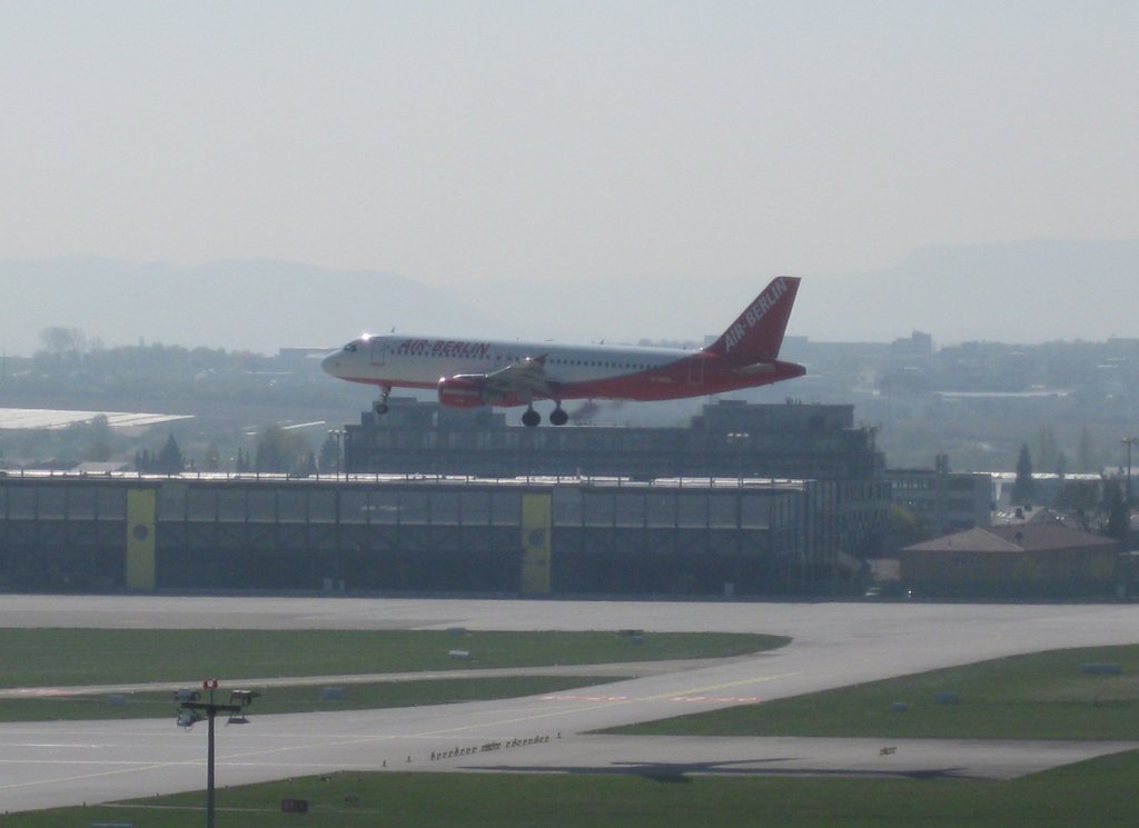 Airberlin/Airbus A319/STR/24.04.10