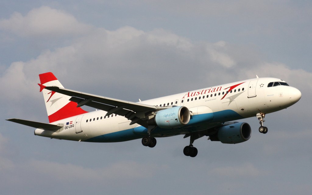 Austrian Airlines,OE-LBQ,(c/n1137),Airbus A320-214,02.07.2013,HAM-EDDH,Hamburg,Germany