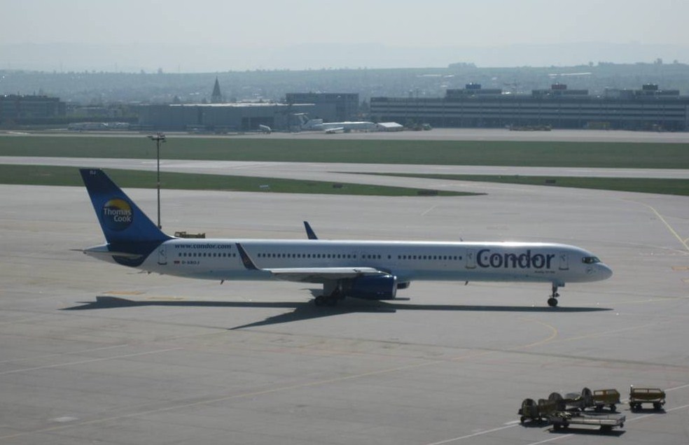 Condor 
Boeing 757-300
STR 
24.04.10