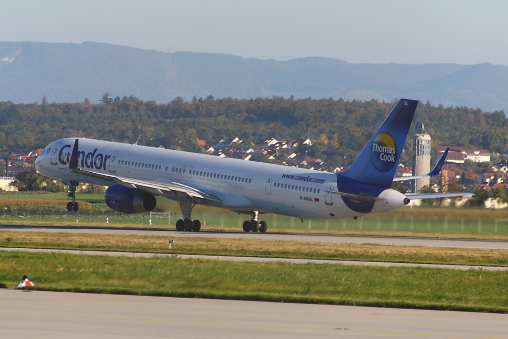 Condor 
Boeing 757-330
Stuttgart
10.10.10