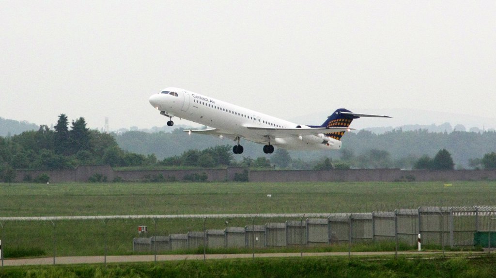 Contact Air
Fokker 100
Flughafen Stuttgart
02.06.10