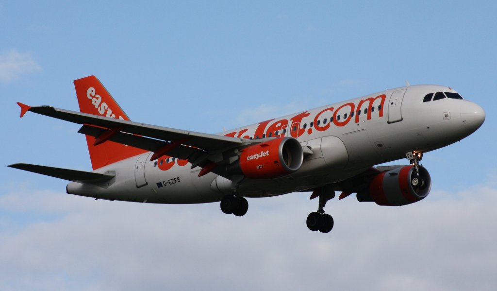 Easy Jet,G-EZFS,(c/n4129),Airbus A319-111,20.07.2012,HAM-EDDH,Hamburg,Germany