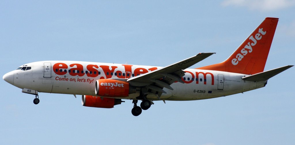 EasyJet,G-EZKD,Boeing 737-73V,25.05.2011,HAM-EDDH,Hamburg,Germany