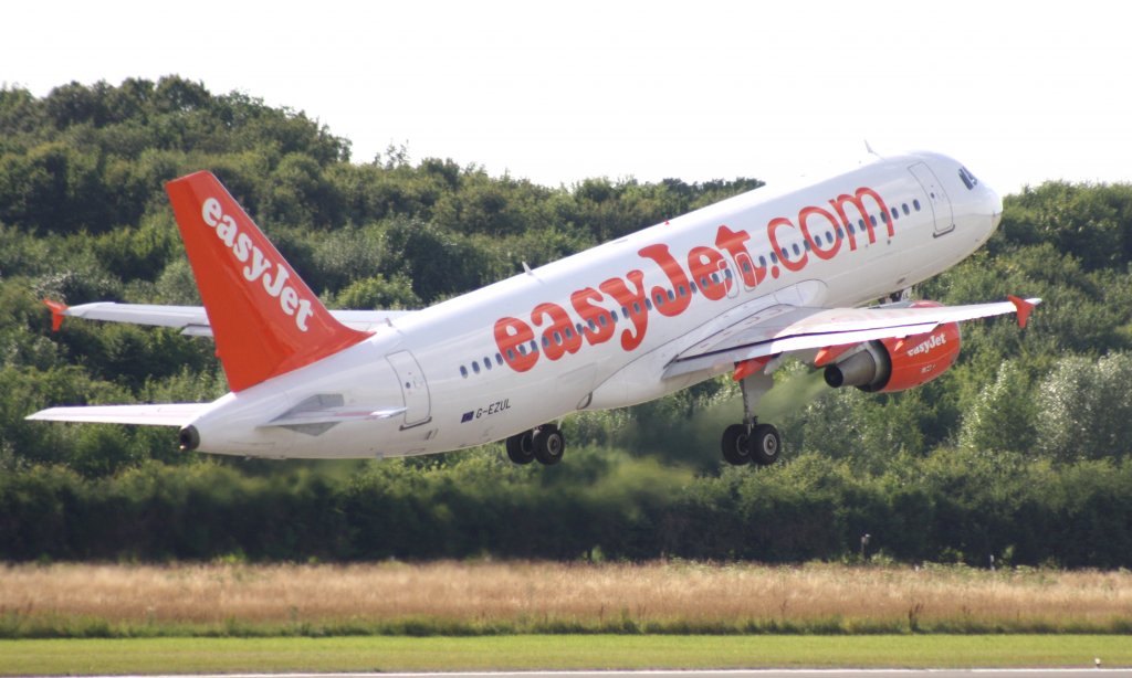 EasyJet,G-EZUL,(c/n5019),Airbus A320-214,04.08.2013,HAM-EDDH,Hamburg,Germany