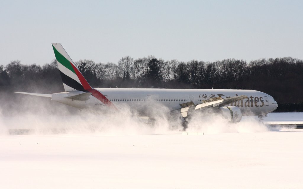 Emirates,A6-EBK,(c/n34481),Boeing 777-31H(ER),12.03.2013,HAM-EDDH,Hamburg,Germany