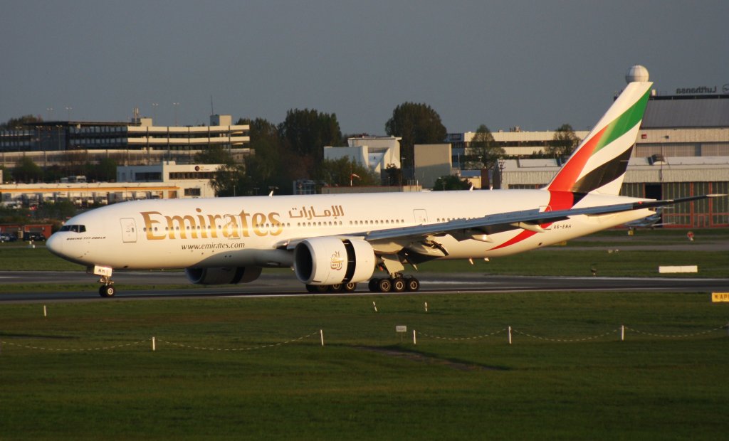 Emirates,A6-EWH,(c/n 30333),Boeing 777-21H(LR),01.05.2012,HAM-EDDH,Hamburg,Germany