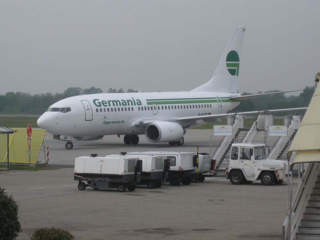 Germania/Boeing 737-700/FKB/08.05.2010