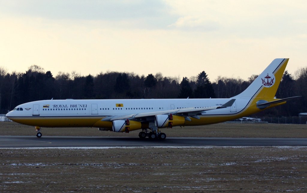 Government Brunei,V8-BKH,(c/n 046),Airbus A340-212,10.02.2012,HAM-EDDH,Hamburg,Germany