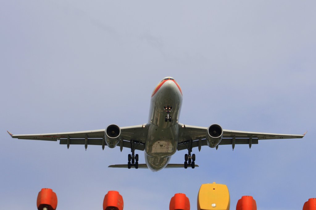 Hainan Airlines
Airbus A330
Berlin-Tegel
16.08.10