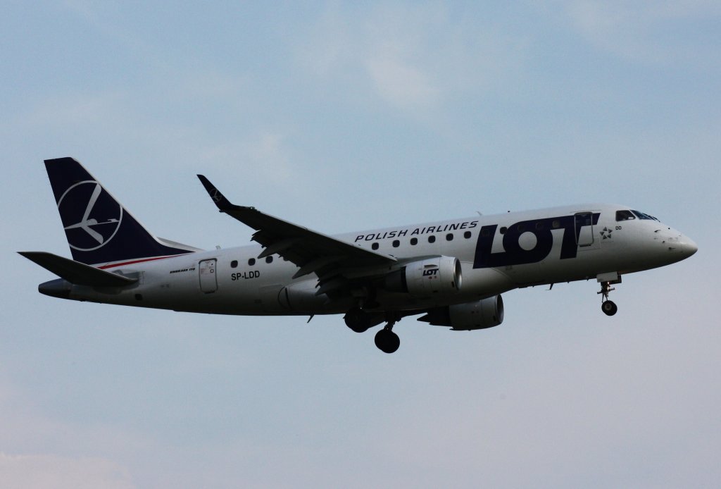 LOT Polish Airlines,SP-LDD,Embraer ERJ-170-100,02.08.2012,HAM-EDDH,Hamburg,Germany