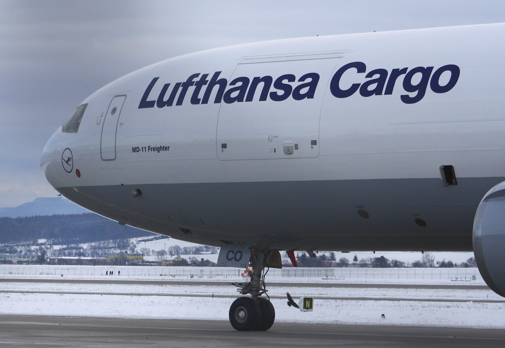 Lufthansa Cargo
McDonnell Douglas MD-11F
D-ALCO
Stuttgart
18.12.10