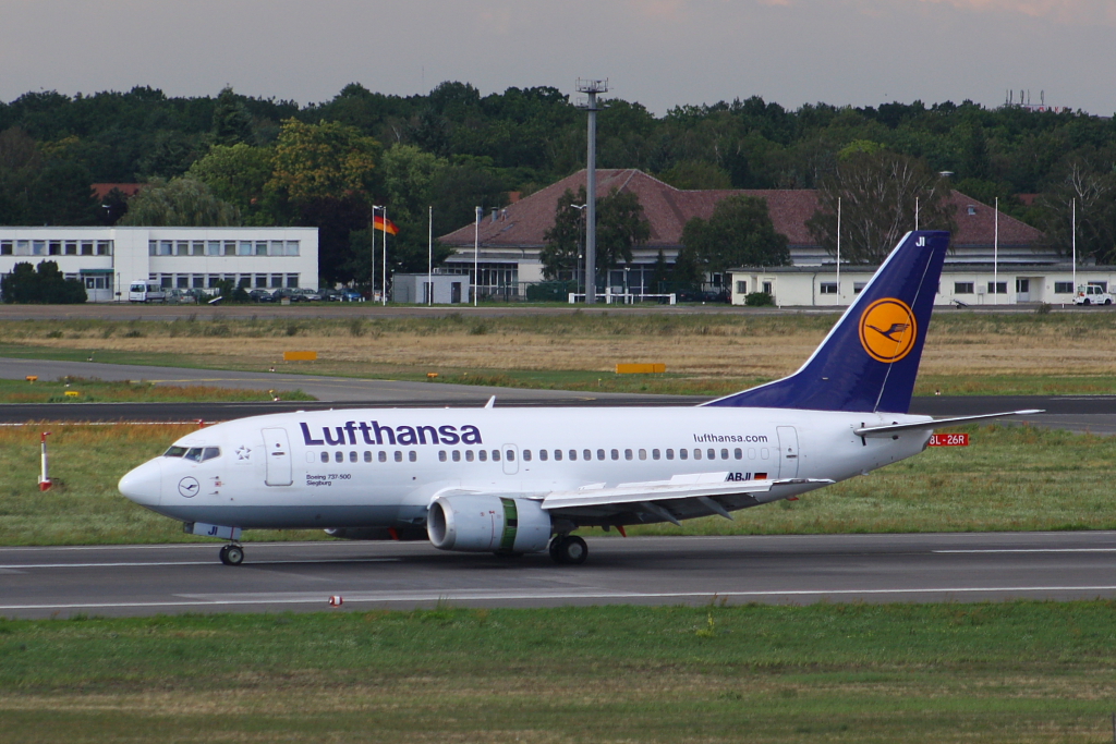 Lufthansa
Boeing 737-530
Berlin-Tegel
19.08.10
