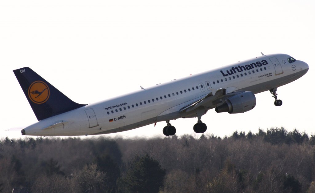 Lufthansa,D-AIQH,(c/n 217),Airbus A320-211,23.03.2012,HAM-EDDH,Hamburg,Germany