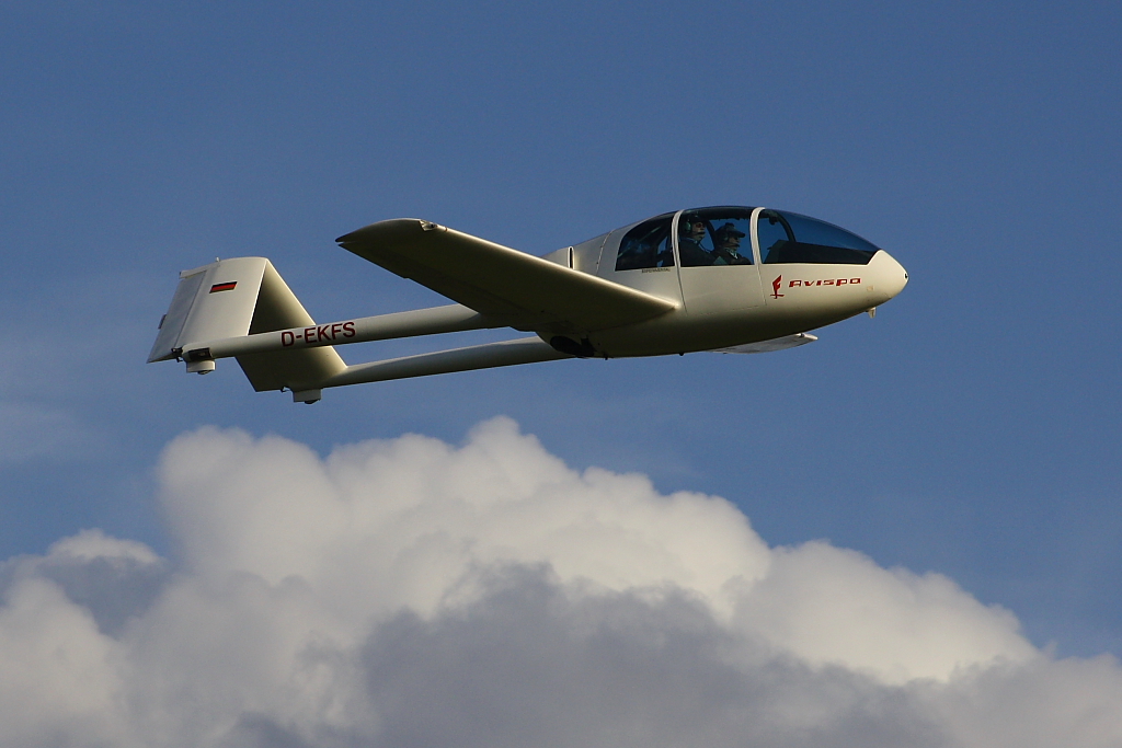 Private 
FS-28 Avispa
D-EKFS
Flugplatzfest Karlsruhe-Forchheim
18.09.10