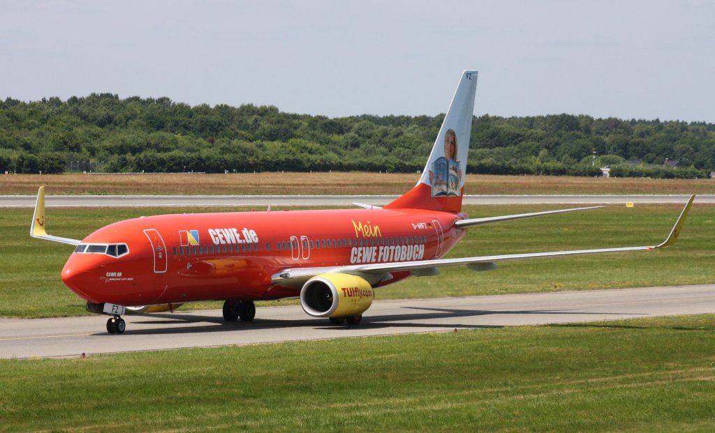 TUIfly,D-AHFZ,(c/n30883),Boeing 737-8K5(WL),12.07.2013,HAM-EDDH,Hamburg,Germany(Bemalung:CEWE-Fotobuch)