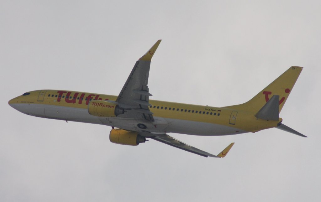 TUIfly,D-ATUA,(c/n 37245),Boeing 737-8K5(WL),10.02.2012,HAM-EDDH,Hamburg,Germany