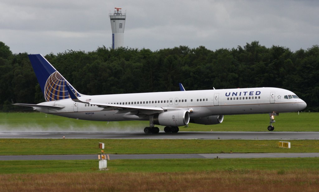 United Airlines,N29124,(c/n27565),Boeing 757-224(WL),21.07.2012,HAM-EDDH,Hamburg,Germany