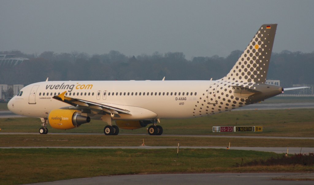 Vueling,D-AXAG (c/n 4937),Airbus A320-214,23,11.2011,XFW-EDHI,Hamburg-Finkenwerder,Germany