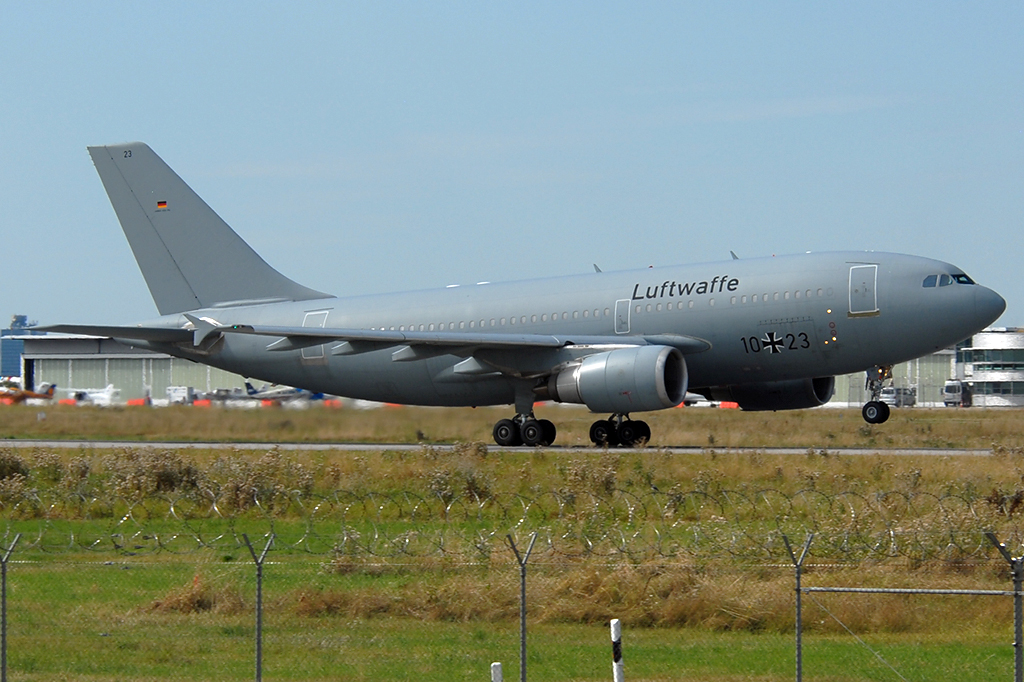 10+23 Airbus A310-304(ET) 17.08.2016