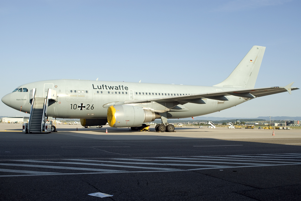 10+26 Airbus A310-304(F) 09.09.2012