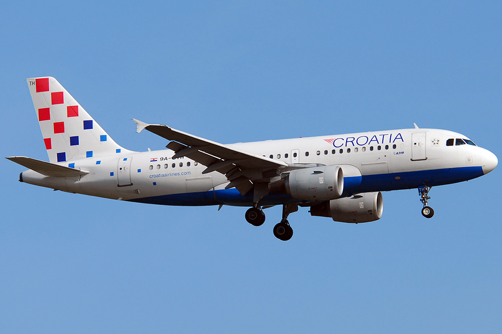 9A-CTT Airbus A319-112 11.07.2013