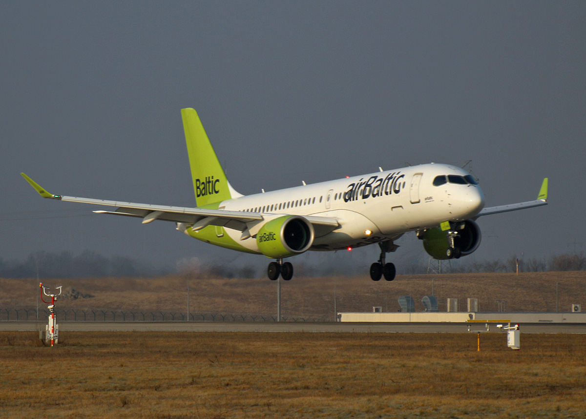 Air Baltic, Airbus A 220-300, YL-AAU, BER, 09.02.2025