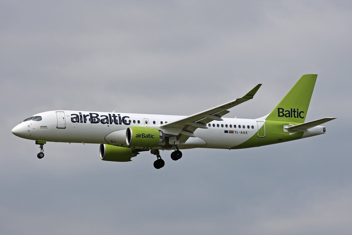 Air Baltic, YL-AAX, Airbus A220-371, msn: 55094, 07.Juni 2024, ZRH Zürich, Switzerland.