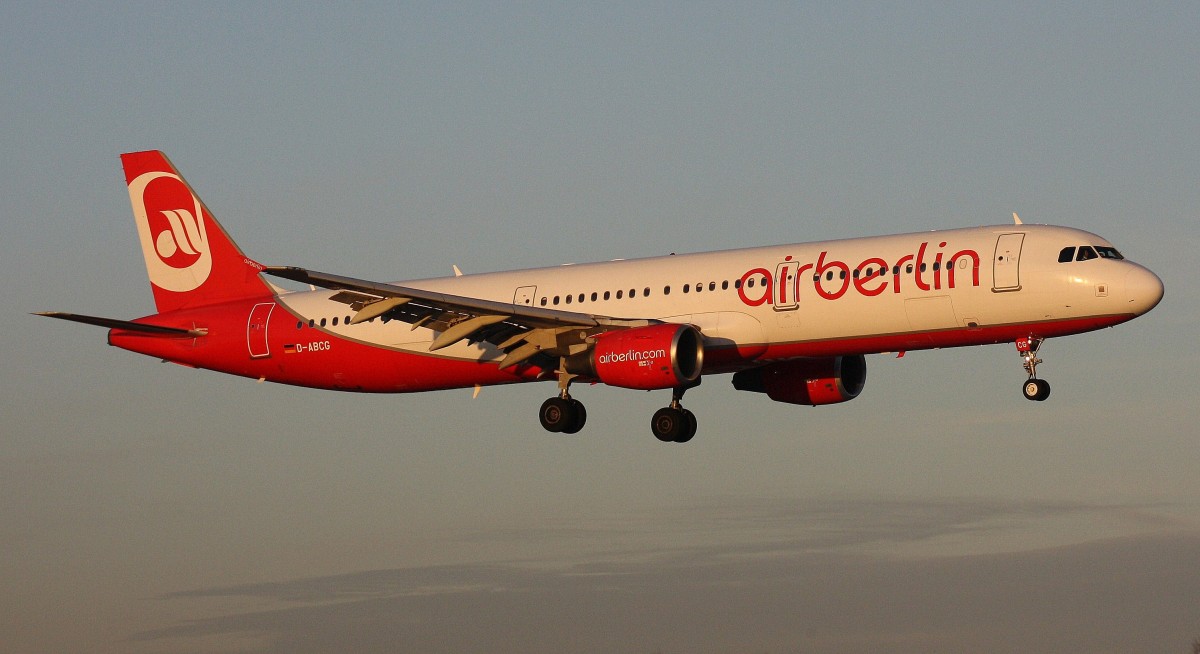 Air Berlin,D-ABCG,(c/n1988),Airbus A321-211,02.02.2014,HAM-EDDH,Hamburg,Germany