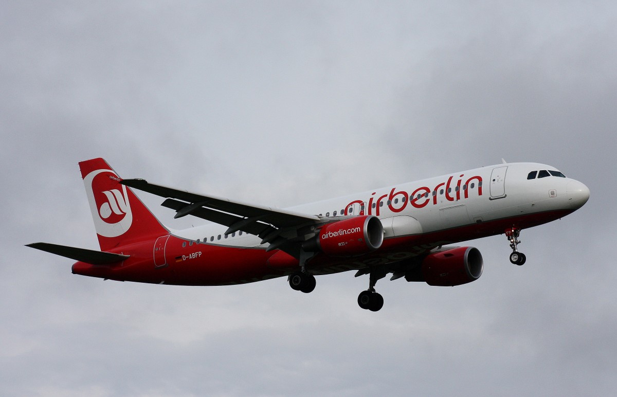 Air Berlin,D-ABFP,(c/n4606),Airbus A320-214,09.05.2014,HAM-EDDH,Hamburg,Germany