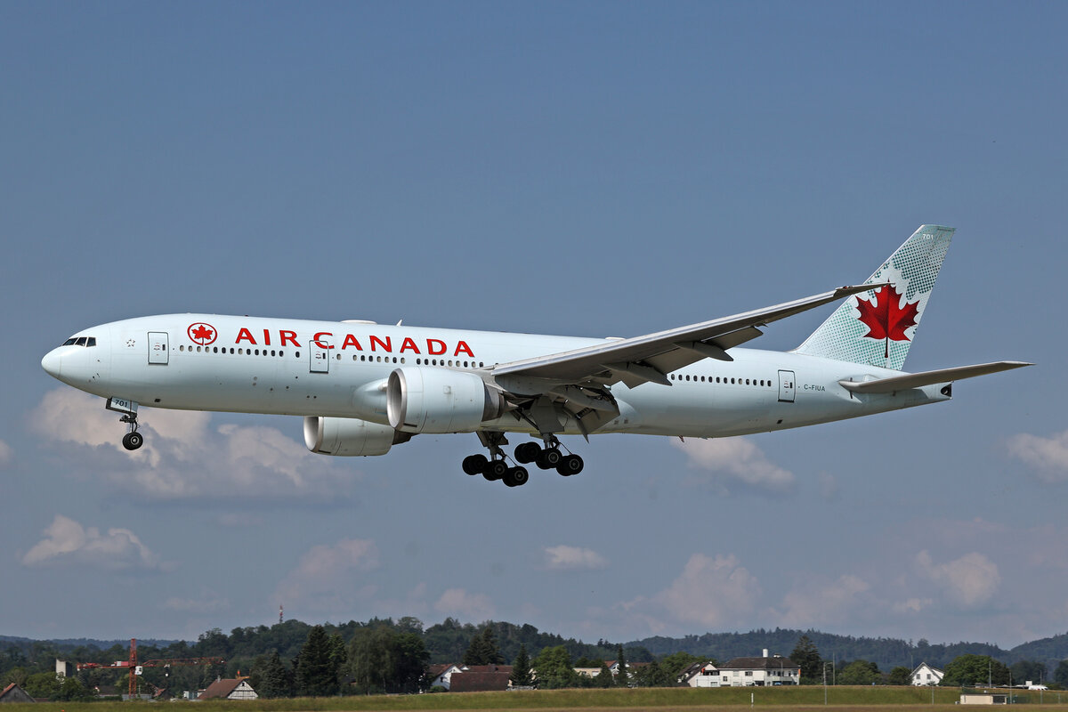 Air Canada, C-FIUA, Boeing B777-233ER, msn: 35239/640, 13.Juni 2024, ZRH Zürich, Switzerland.