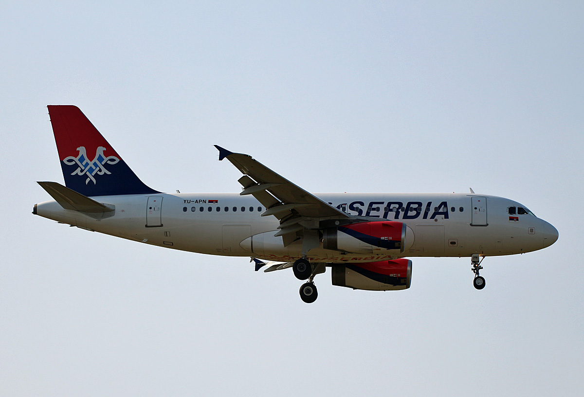 Air Serbia Airbus A 319-132, YU-APN, BER, 25.07.2024