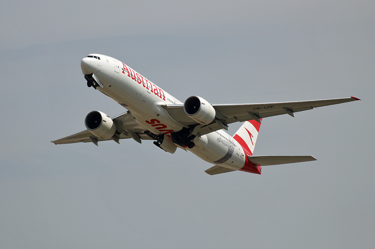 Austrian Airlines, Boeing B 777-2Q8, OE-LPF, BER, 27.05.2024