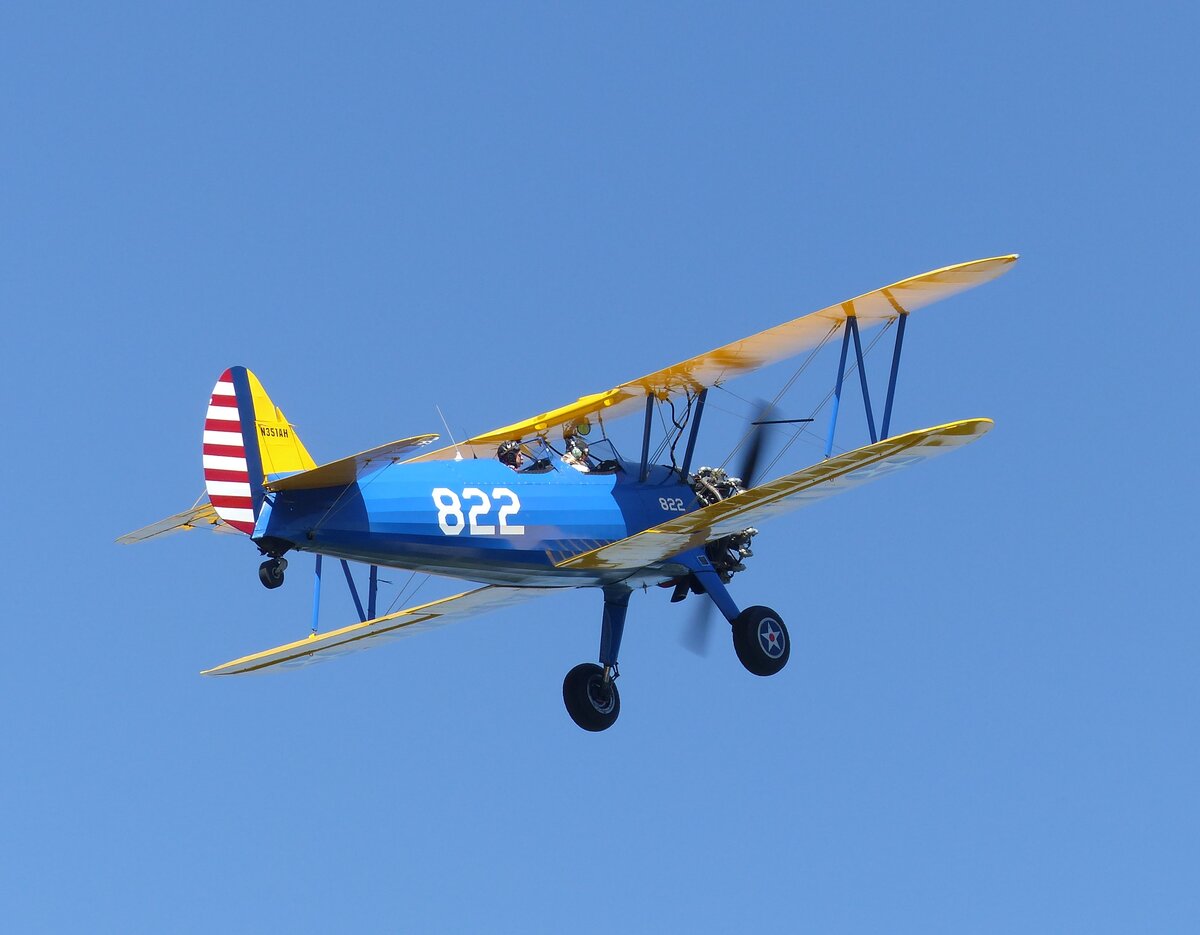 Boeing A75N1 Steanman, N351AH, Flugplatz Moosburg auf der Kippe (EDPI), 7.9.2024