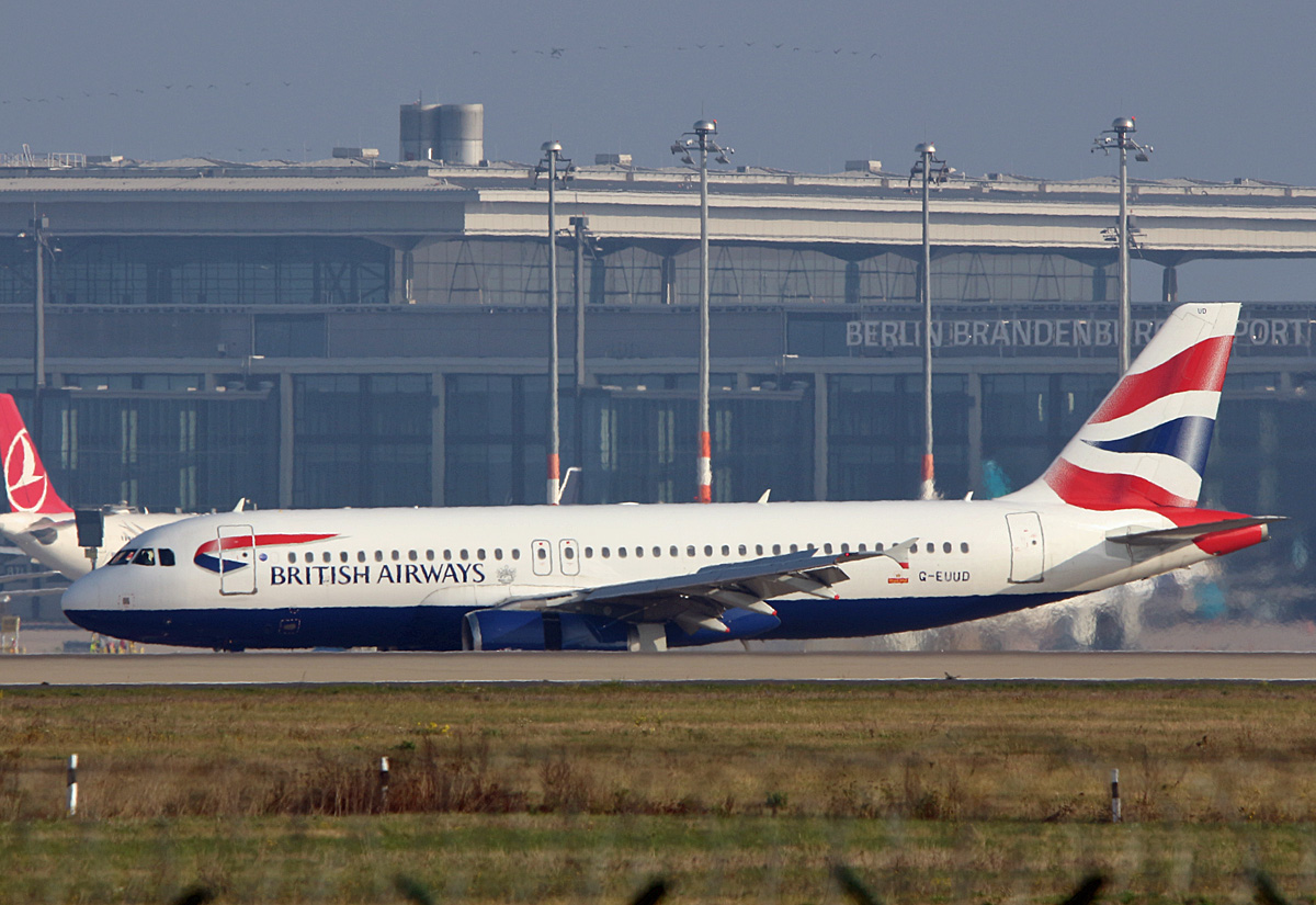 British Airways, Airbus A 320-232, G-EUUD, BER, 27.10.2024