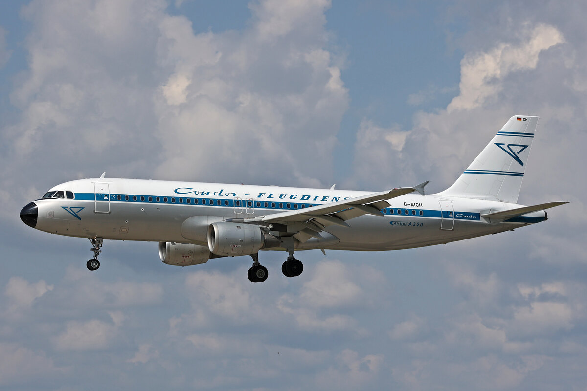 Condor Flugdienst, D-AICH, Airbus A320-212, msn: 971, 13.Juni 2024, ZRH Zürich, Switzerland.