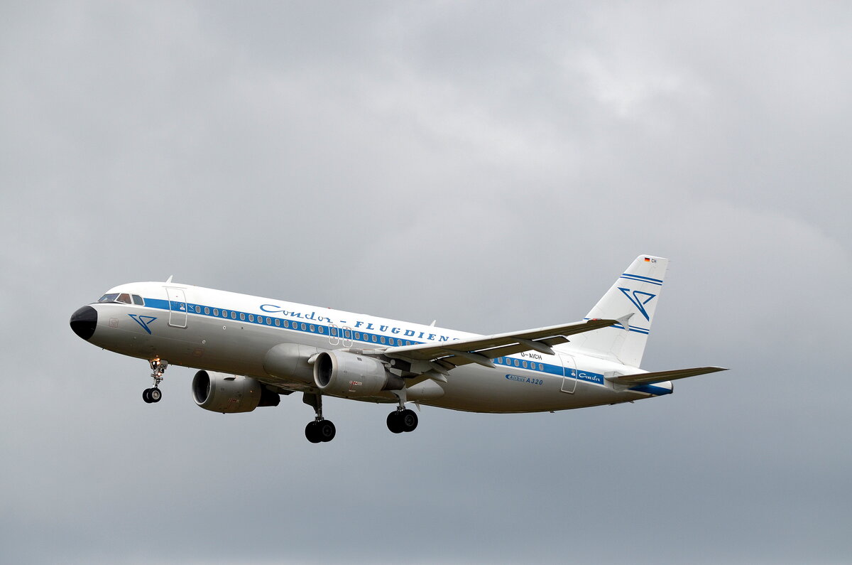 Condor,Airbus A320-212,D-AICH (Retro Livery),HAM-EDDH,Hamburg,13.07.24 