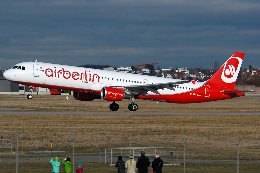 D-ABCK Airbus A321-211 13.12.2015